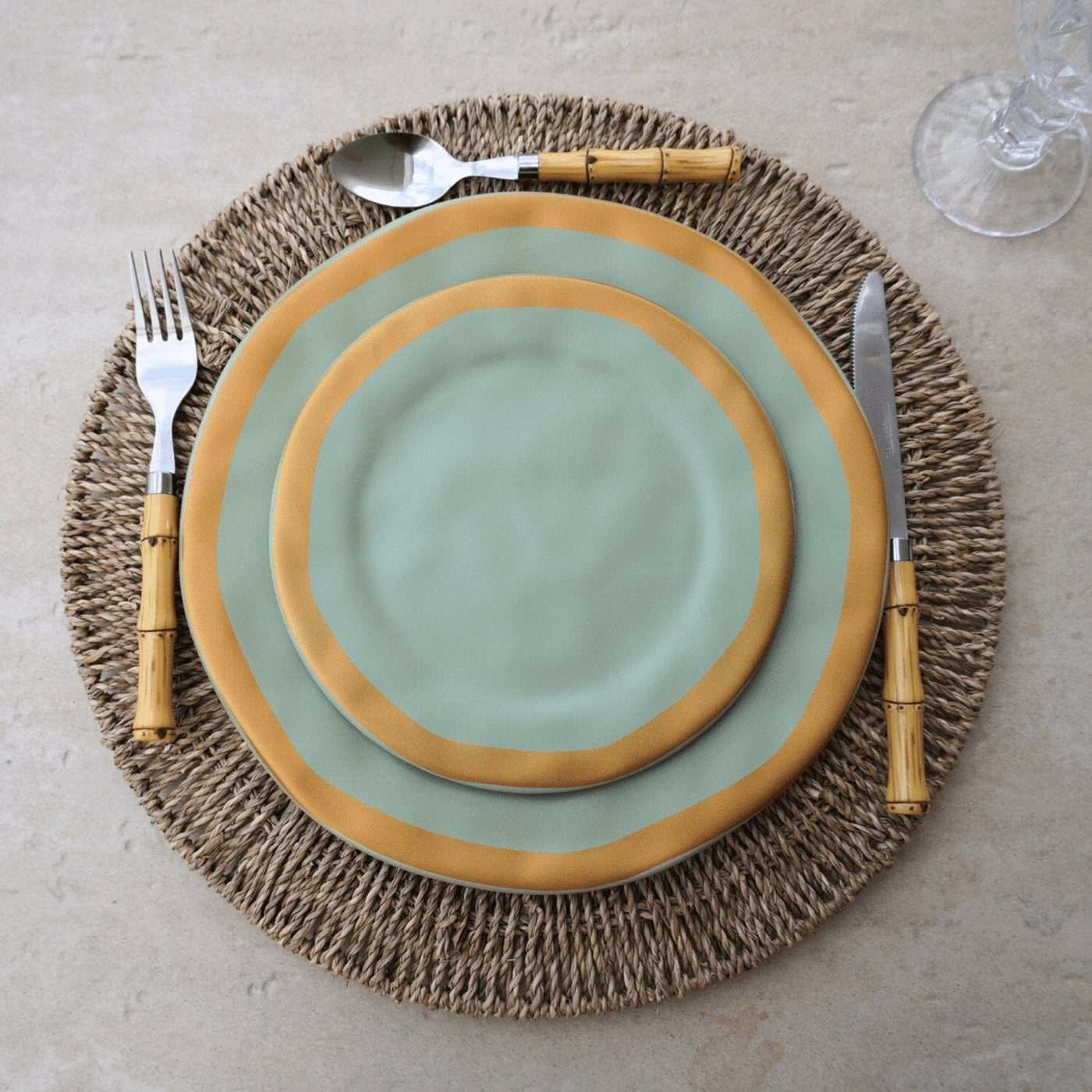 Aparelho de Jantar Amassado Verde Cerâmica Coleção Mesa Posta- Aparelho de Jantar Amassado Verde Cerâmica Design & Casa