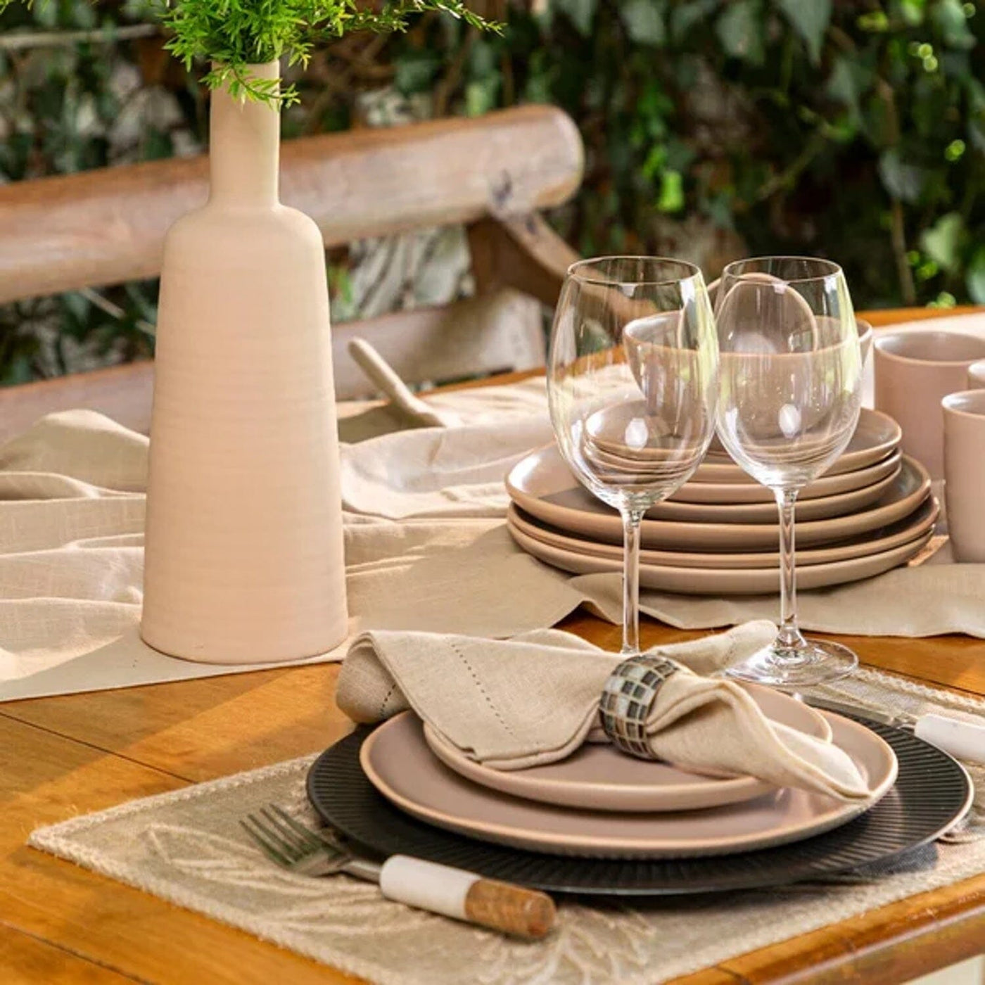 Aparelho de Jantar Vivant em Cerâmica Areia - 16 Unidades Coleção Mesa Posta- Aparelho de Jantar Vivant em Cerâmica Areia - 16 Unidades Design & Casa