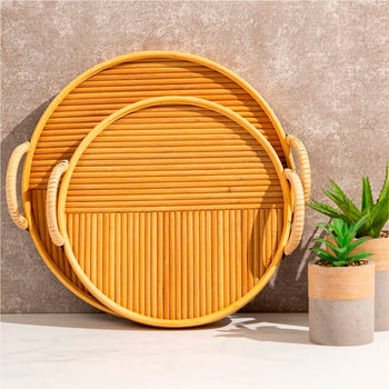 Bandeja de Rattan Redonda com Alça 35cm Coleção Decoração> Bandejas- Bandeja de Rattan Redonda com Alça 35cm Design & Casa