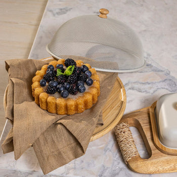 Boleira Areia com Tela Protetora Inox e Base de Madeira Coleção Mesa Posta> Boleiras- Boleira Areia com Tela Protetora Inox e Base de Madeira Design & Casa