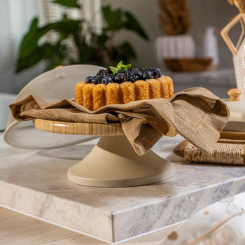 Boleira Areia com Tela Protetora Inox e Base de Madeira Coleção Mesa Posta> Boleiras- Boleira Areia com Tela Protetora Inox e Base de Madeira Design & Casa