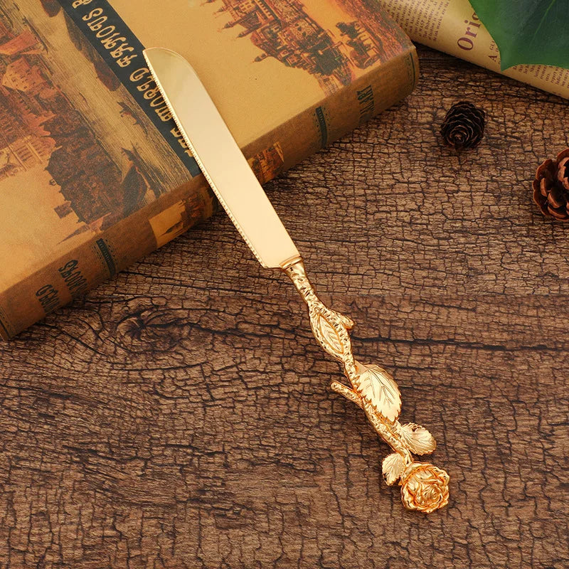 Espátula e Cortador De Bolo Flor Esculpida Dourada Espátula e Cortador De Bolo Flor Esculpida Dourada LightHousi