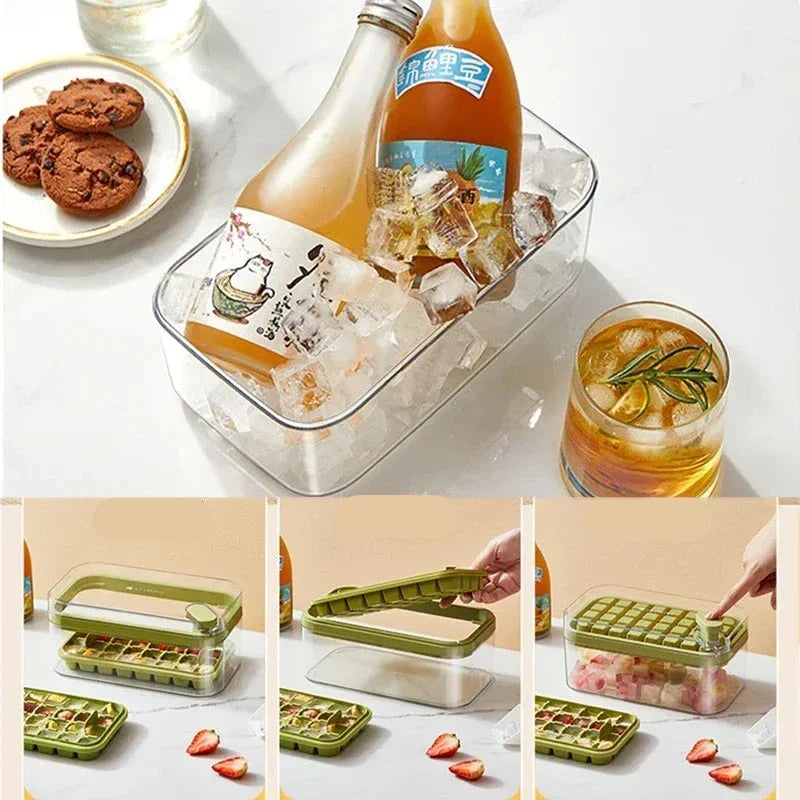 Forma de Gelo Com Botão Desmoldar e Pegador Forma de Gelo Com Botão Desmoldar e Pegador LightHousi