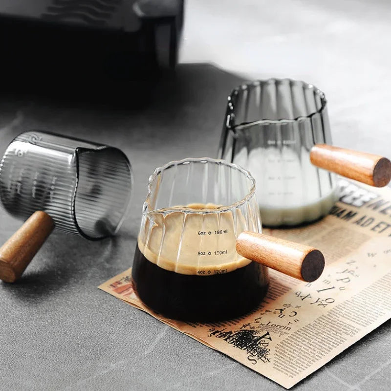 Jarro De Vidro Borossilicato Com Medidor 180ml Jarro De Vidro Borossilicato Com Medidor 180ml LightHousi