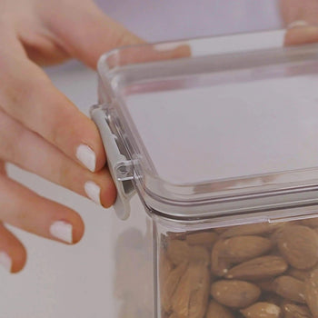 Kit 4 Potes Herméticos Multi com Trava Elegante | Leve 4, Pague 3 Coleção Pote Hermético- Kit 4 Potes Herméticos Multi com Trava Elegante | Leve 4, Pague 3 Design & Casa