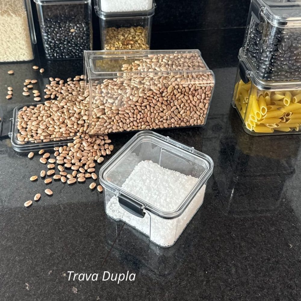 Kit de Potes Herméticos com Tampa Empilhável Kit de Potes Herméticos com Tampa Empilháveis Design & Casa