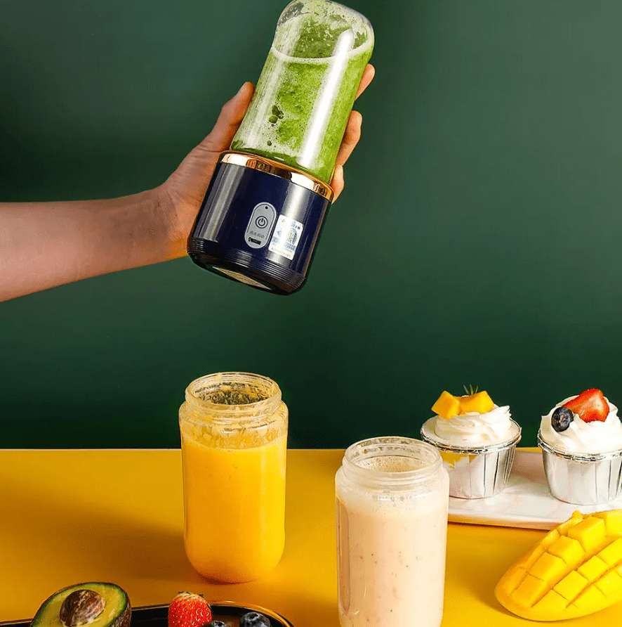 Liquidificador Portátil Pequeno Azul - 300ml Liquidificador Portátil Pequeno Azul - 300ml Design & Casa