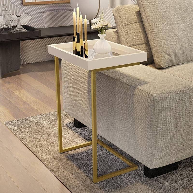 Mesa Lateral Sofá com Superfície Espelhada e Estrutura de Aço Mesa Lateral Sofá com Superfície Espelhada e Estrutura de Aço Design & Casa Perola/Dourado