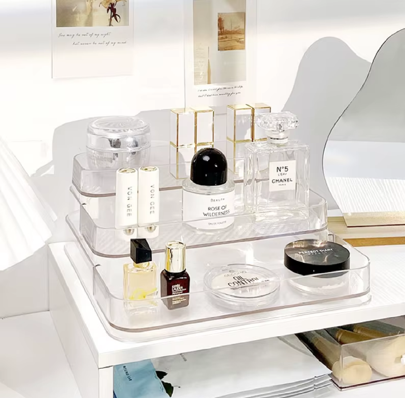 Organizador de Perfumes 3 Andares em Acrílico Organizador de Perfumes 3 Andares em Acrílico Design & Casa