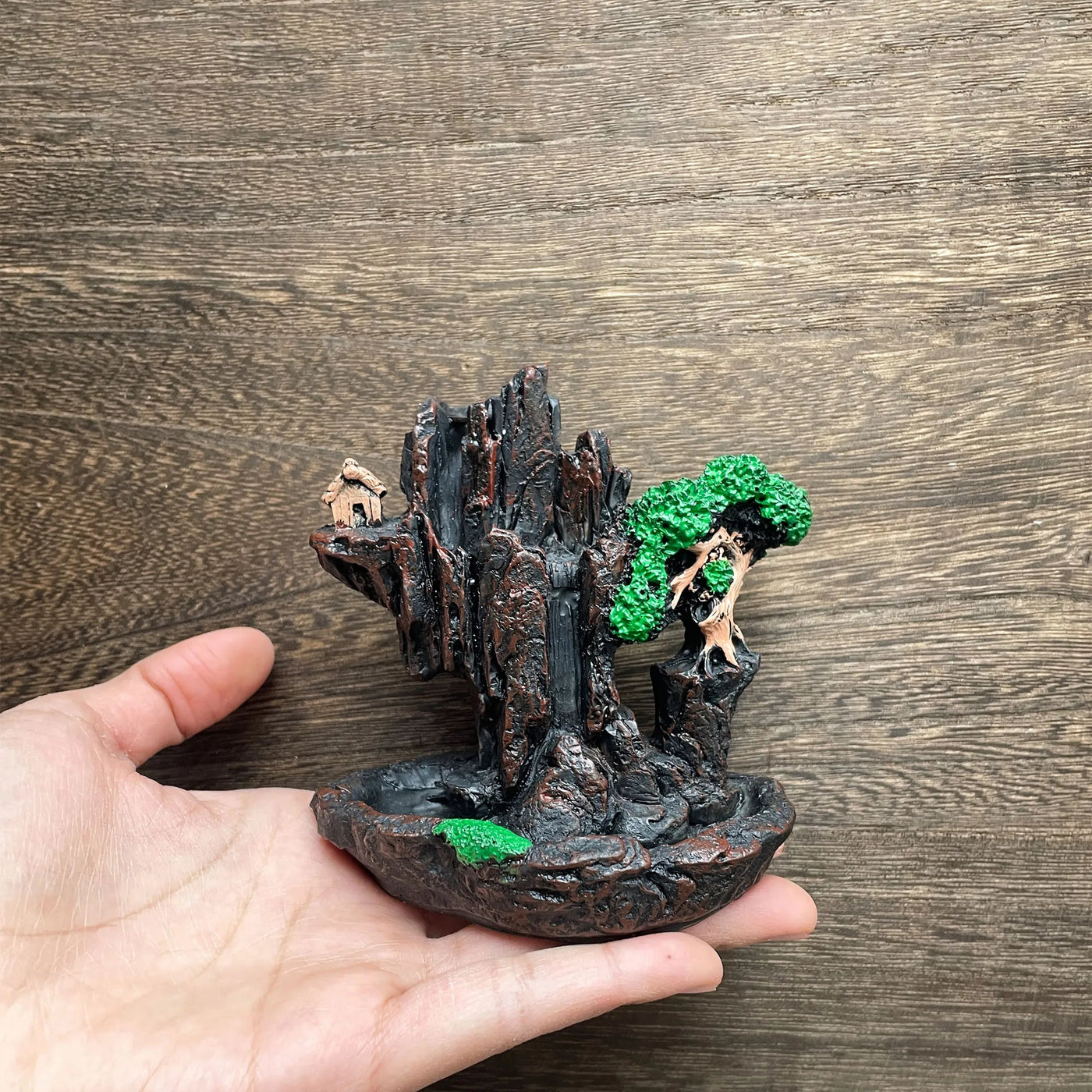 Porta Incenso de Resina em Formato de Efeito Cascata com Queimador de Incenso Único Coleção Utilidades- Porta Incenso de Resina em Formato de Efeito Cascata com Queimador de Incenso Único Design & Casa