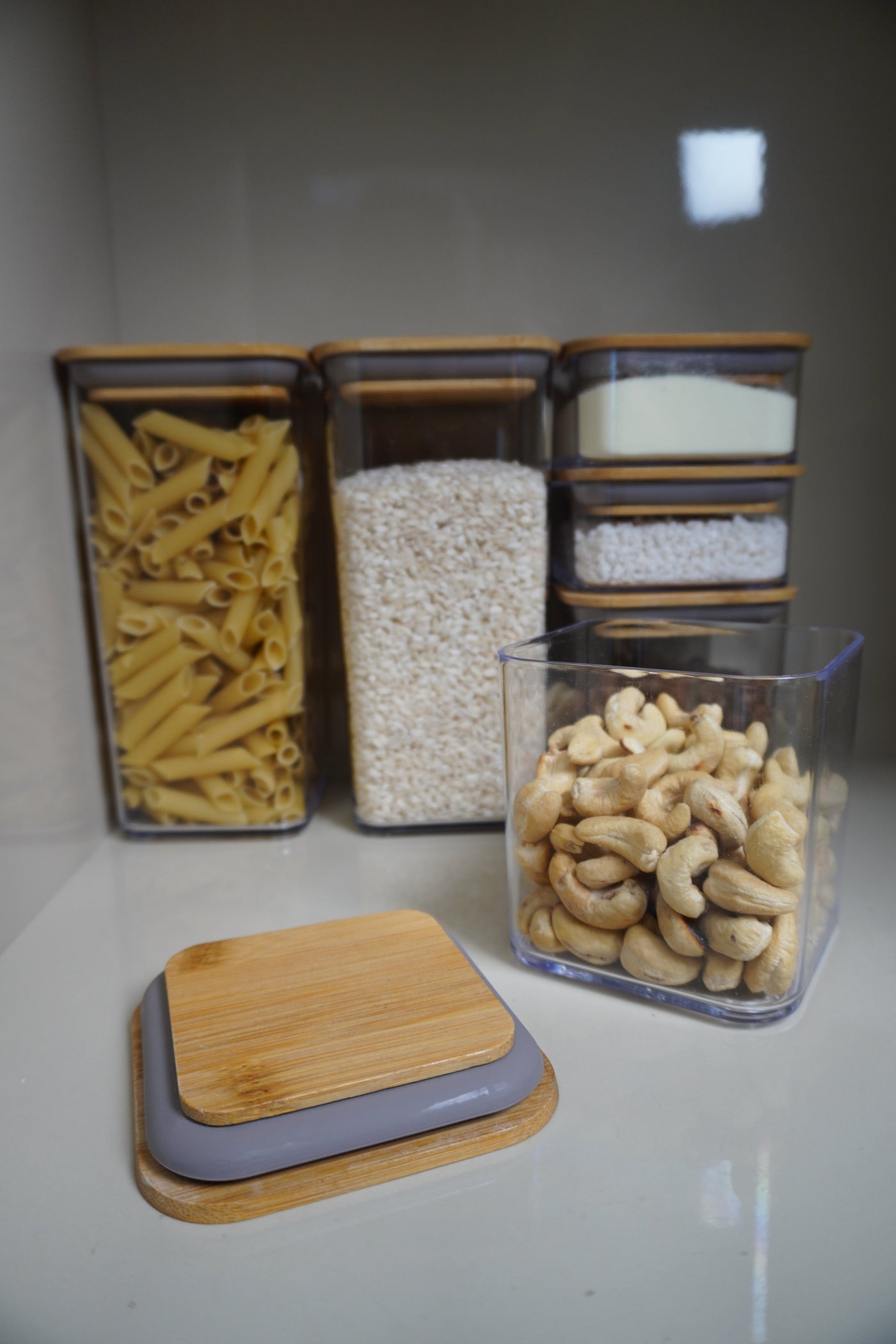 Pote Hermético com Tampa de Bambu 580ml Coleção Potes Herméticos- Pote Hermético com Tampa de Bambu 580ml Design & Casa