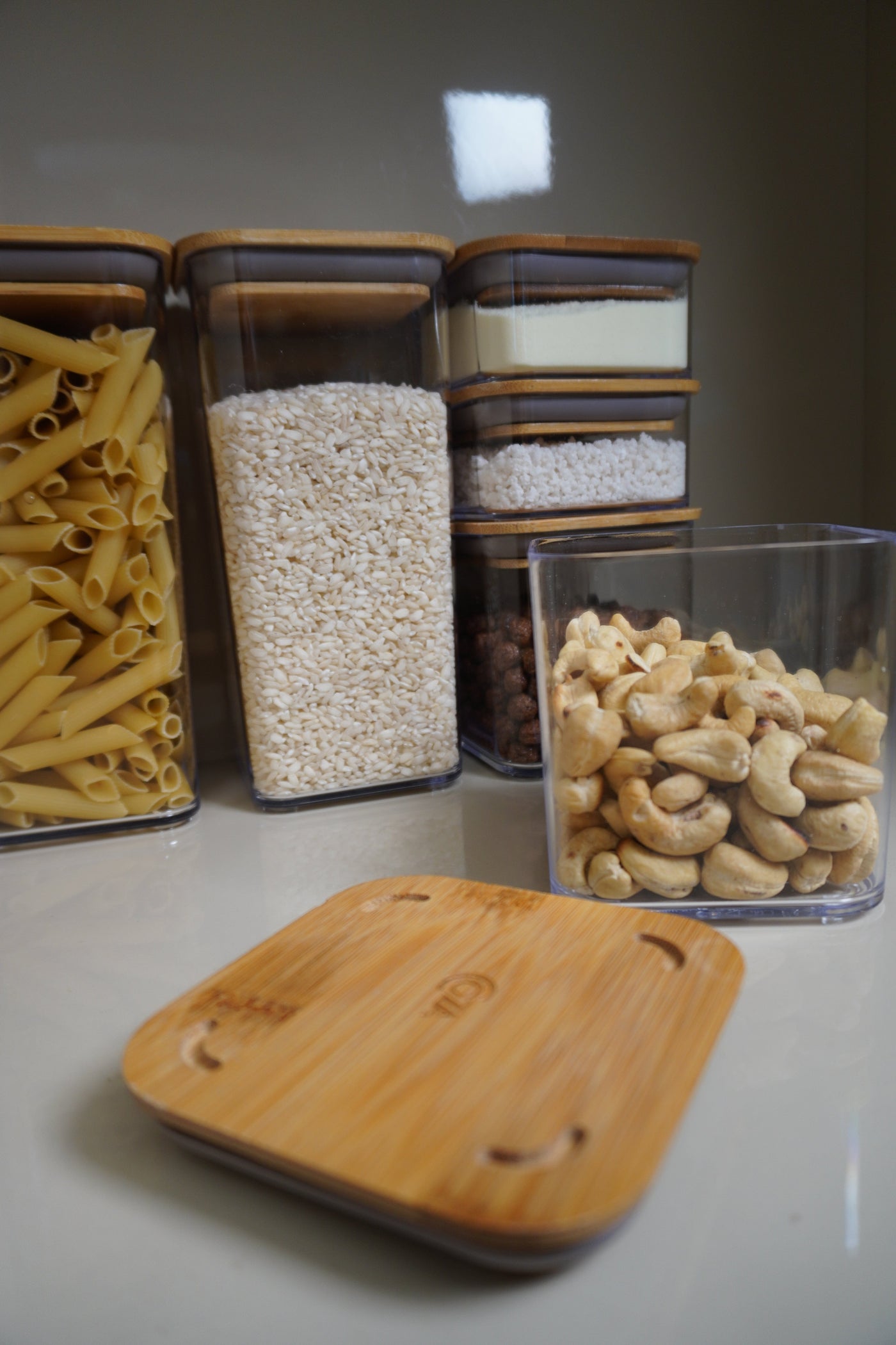 Pote Hermético com Tampa de Bambu 580ml Coleção Potes Herméticos- Pote Hermético com Tampa de Bambu 580ml Design & Casa