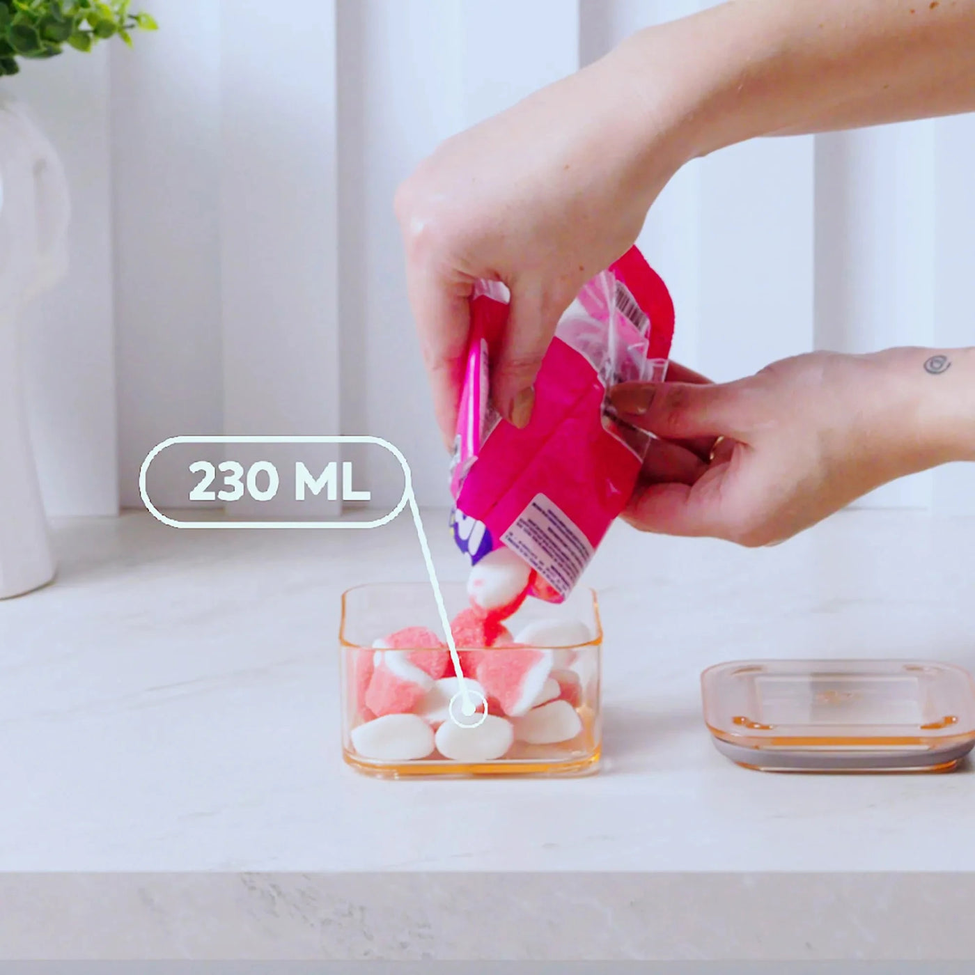 Pote Hermético Transparente com Vedação 230ml Coleção Potes Herméticos- Pote Hermético Transparente com Vedação 230ml Design & Casa