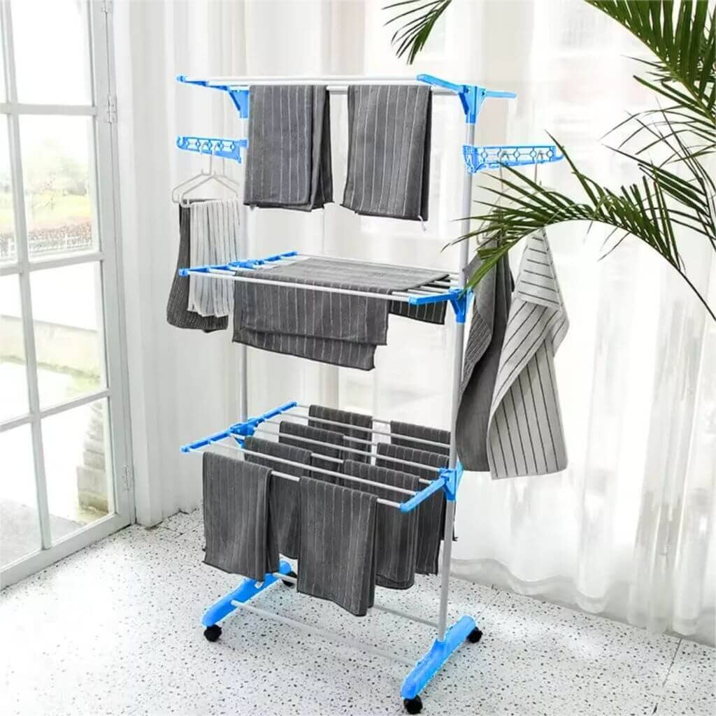 Varal De Chão Com 3 Andares Dobrável e Portátil Varal De Chão Com 3 Andares Dobrável e Portátil Design & Casa