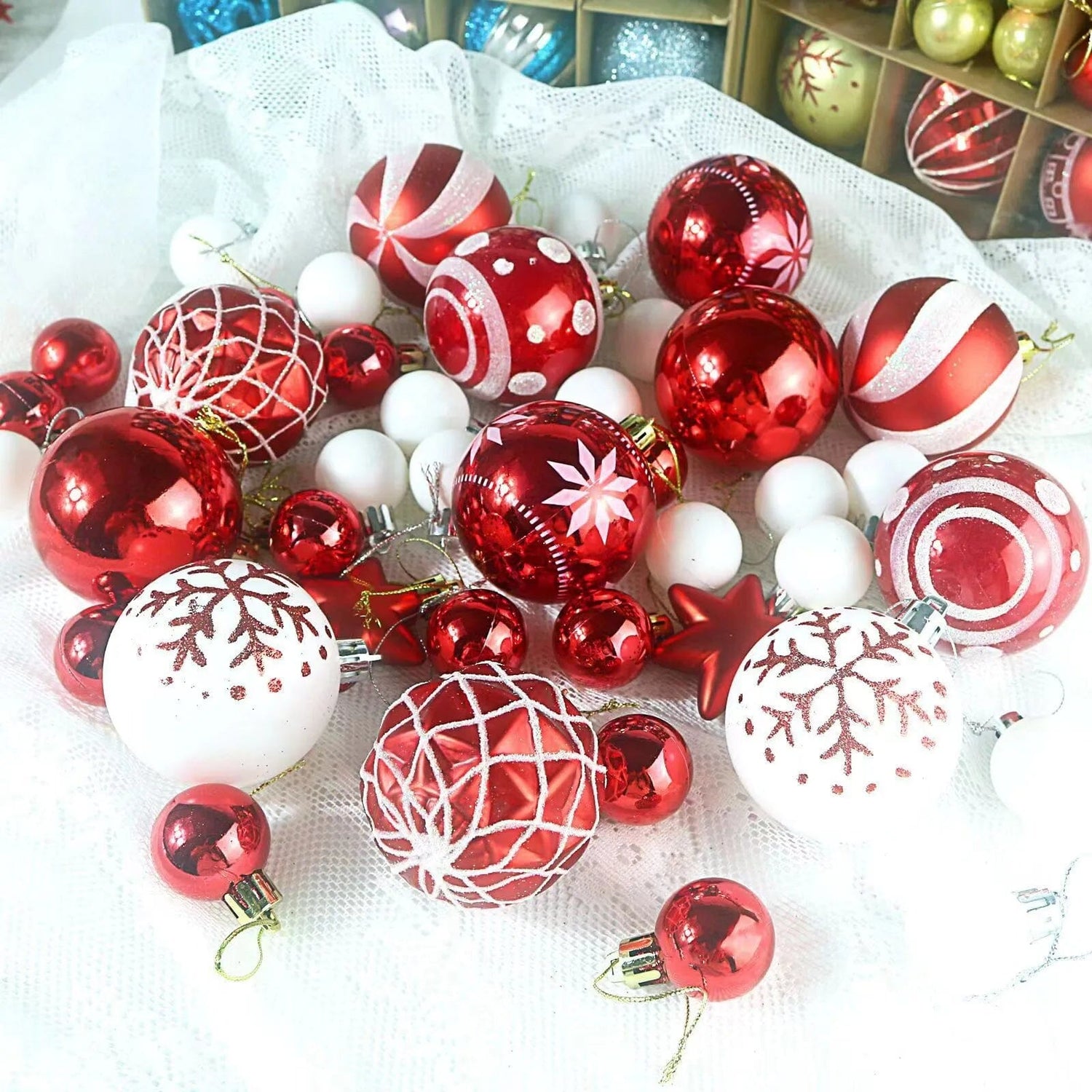Bolas de Natal Variadas - Kit com 44 Unidades Natal 08 - Bolas de Natal Variadas - Kit com 44 Unidades Design & Casa