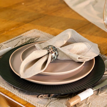 Kit com 4 Anéis para Guardanapo Premium Tile Coleção Mesa posta> Anéis para guardanapo- Kit com 4 Anéis para Guardanapo Dourado com Revestimento de Pastilhas Design & Casa 