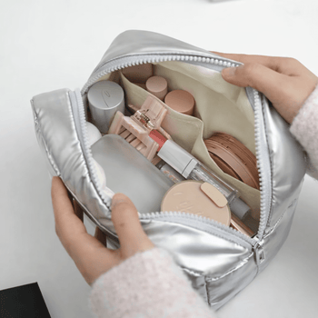 Necessaire Organizadora de Maquiagem Impermeável para Viagem - Prateada Metálica Design & Casa 