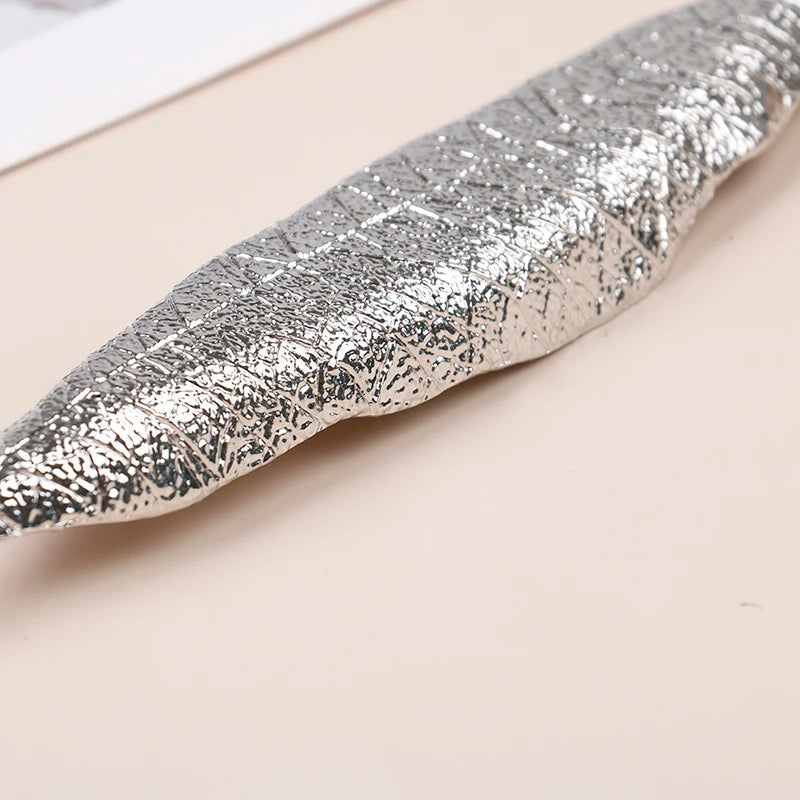 Porta Incenso e Decoração Folha Longa Metalizada Coleção Utilidades - Acessório em Formato Folha Longa como Porta Incenso e Decoração de Casa Design & Casa 